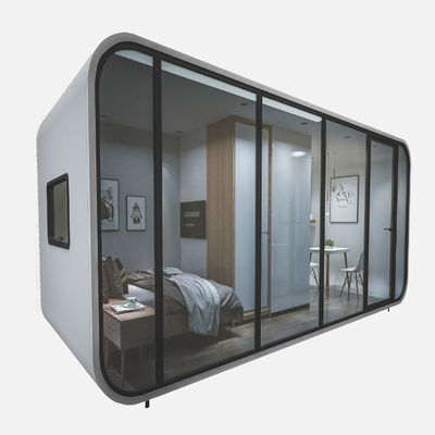 3Dモデルデザインを備えた車輪付き小屋